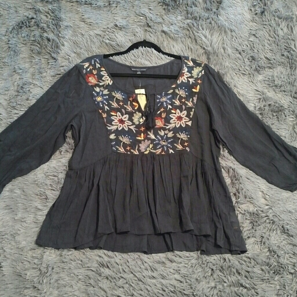 3 for 20$ Nwt! American Eagle L navy blue top